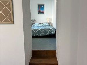 Location appartement T1 bis studio meublé et calme au centre-ville de Poitiers avec terras