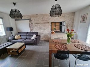 Maison de 59m2 à louer à Margny-Les-Compiègne avec terrasse  jardin et places de parking