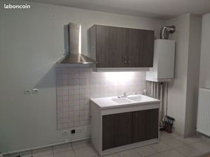 Appartement T2 42m2  parking  Parc Ste Marie