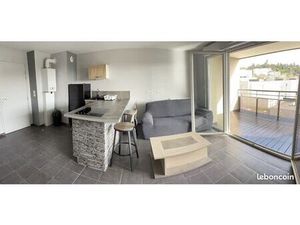 T2 Saint Fons climatisé avec garage