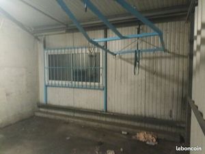 Atelier garage chambre ect