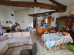 Appartement de Caractère Pomeys (69590) | T4 + Bureau | 108 m² | 950 CC