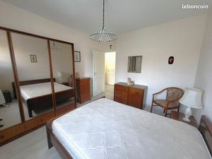 Appartement T3 de 76 m² à St GENEST LERPT avec garage et terrasse