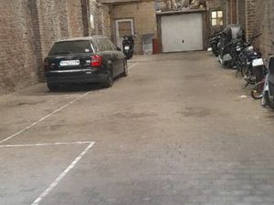 Loue place pour auto et moto à tourcoing la marliere