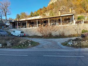 A saisir maison de 112 m² composée de six studios