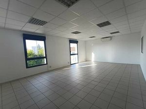 Location bureau POITIERS 139 m²