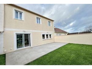 Maison de 6 pièces de luxe en vente à Plaisir  Île-de-France