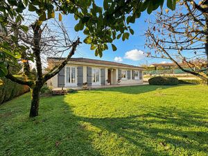 Maison 5 pièces 132 m² à vendre / acheter la couronne 16400 ? | ERA Immobilier