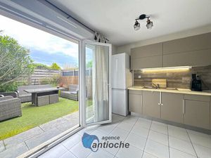 Duplex 3 chambres avec patio – Faibles charges