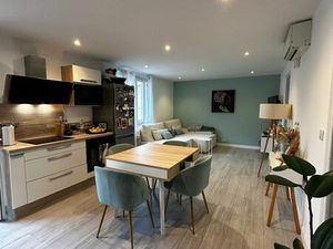 Nice Bas Madeleine- 3P traversant calme et lumineux dernier étage