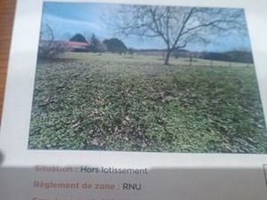 Terrain constructible 2121 M2 16170 Echallat