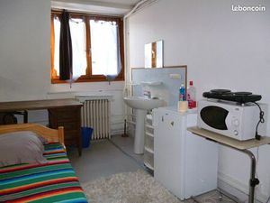 Loue chambre pour étudiant propre et calme