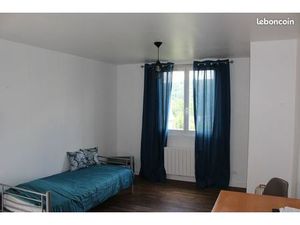 STUDIO Meublé très bon état JOUY-EN-JOSAS