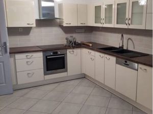 Appartement à Louer quelques mètres de la douane