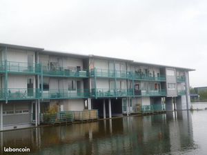 Studio 1 pièce 27 m²