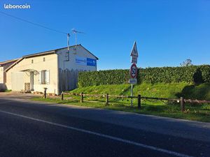 Maison individuelle avec cuisine séjour 2ch garage et jardin