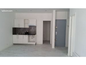 A 100m de la plage des Catalans  T2 