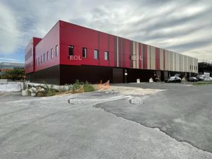A LOUER : Local d'activités neuf de 1 486 m²