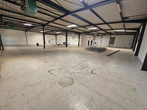 À louer : local d'activité de 892 m² à Ivry-sur-Seine (94)