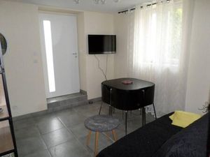 Location appartement 1 pièce 10 m² à Nîmes (30000)