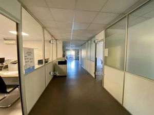 Bureaux avec accès éxtérieur petits porteurs