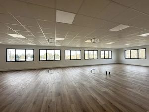 Bureaux à vendre / à louer