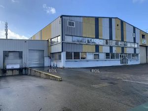 A LOUER : Bâtiment indépendant de 2 200m² à Villeneuve la Garenne (92)