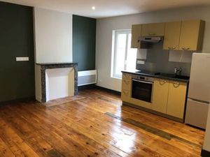 Location appartement 1 pièce 30 m² à Sainte-Maure-de-Touraine (37800)