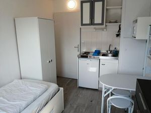 Location appartement 1 pièce 14 m² à Tours (37000)