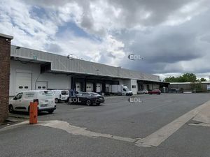 A LOUER - Entrepôt frigorifique tri-température de 3315m²