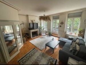 Location appartement 4 pièces 80 m² à Roubaix (59100)