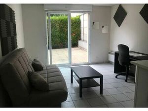 Location appartement 1 pièce 26 m² à Reims (51100)