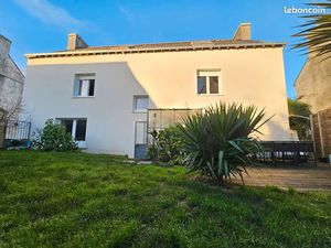 Maison Centre bourg entièrement renovée
