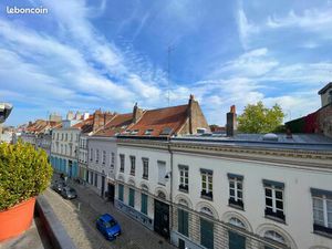 Duplex dernier étage - Vieux Lille - 98 m2 - 2 chb + mezzanine 11 m2 - grande cave
