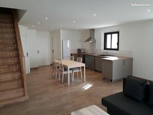 Location maison 3 chambres  2 salles de bains de 127m²