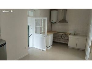 Location Lathus St Remy