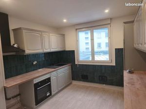 Loue T4 de 89m² rénové à neuf - Lorient Centre Ville