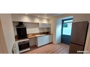 ? À louer : Maison de village T3 rénovée – 60 m² – Lapanouse (Séverac d’Aveyron 12150)