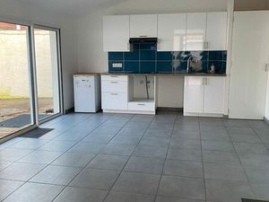 Appartement de plain-pied . 3 pièces . 50m²