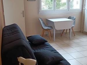 Studio 1 pièce 27 m²