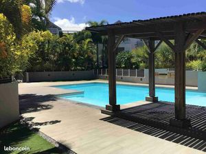 Superbe F3 meublée en RDJ au TROPICLUB