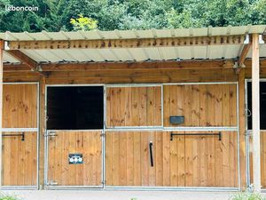 Location boxe cheval