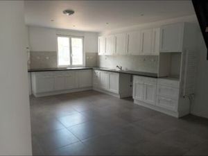 Visite mardi 23.12. Dispo Sam 21 mars. Dpe A. 170 m2 5ch dont 2 suites