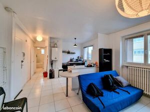 Très bel appartement F2 53m2 rénové Brive