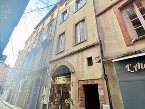 MURS COMMERCIAUX CARMES