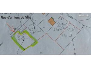 Terrain constructible et viabilisé : Lot numéro 49 : 1095 m2