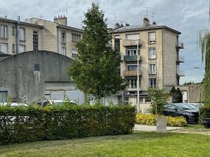 F3 face à la gare de LAON