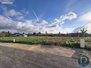 Terrain 647 m² Chaveyriat