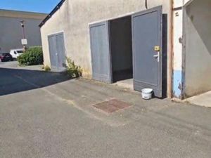 Local garage bureaux 40 m2