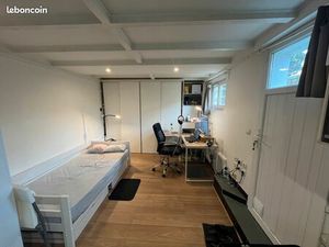 Studio 18 m2 meublé à Antony  disponible à partir du 01 janvier 2026
